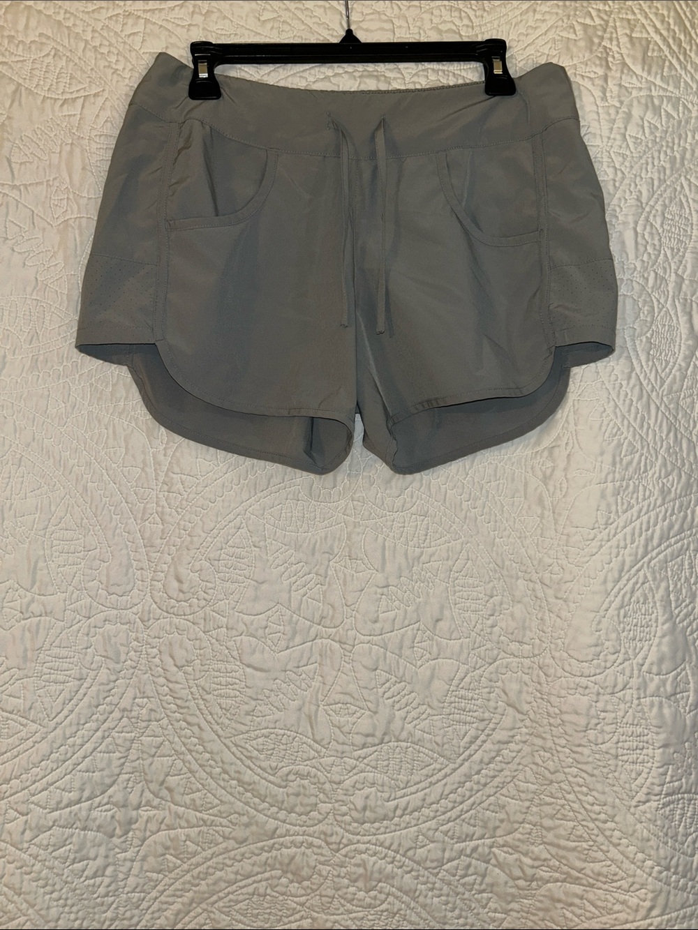 Magellan Outdoors Gray Women's Athletic Shorts with Drawstring